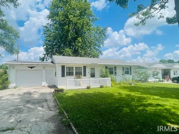 415 E Perkins St, Hartford City, IN 47348