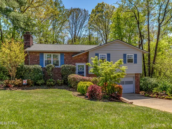 8304 Santa Fe Trl, Knoxville, TN 37919