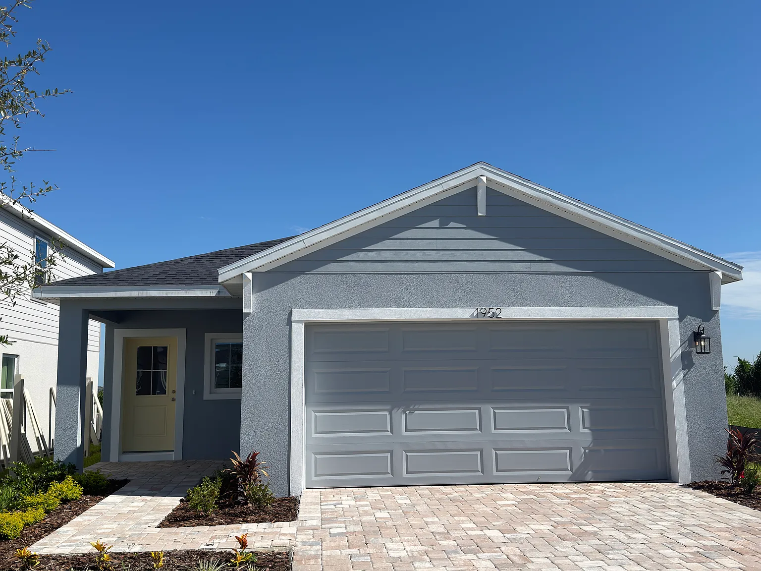 3 bed, 1480 sqft, $1,950 — Photo 1