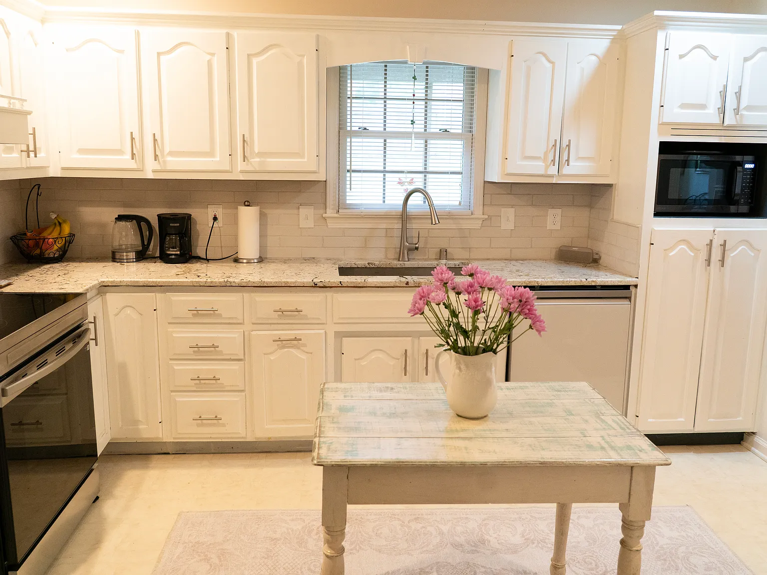 2 bed, 1600 sqft, $1,900 — Photo 4