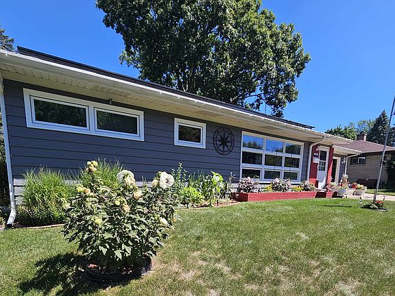 2nd image of 3234 Dartmouth Dr