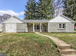 734 Elkwood Dr, New Cumberland, PA 17070