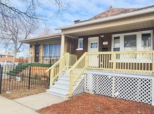 3303 S Claremont Ave, Chicago, IL 60608