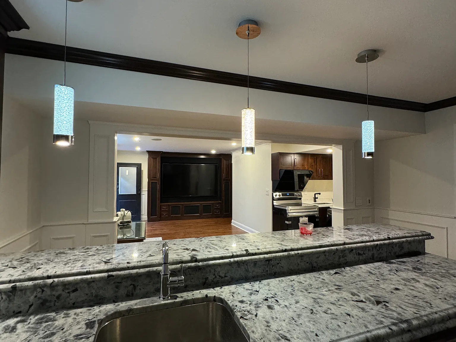 1 bed, 650 sqft, $1,650 — Photo 3