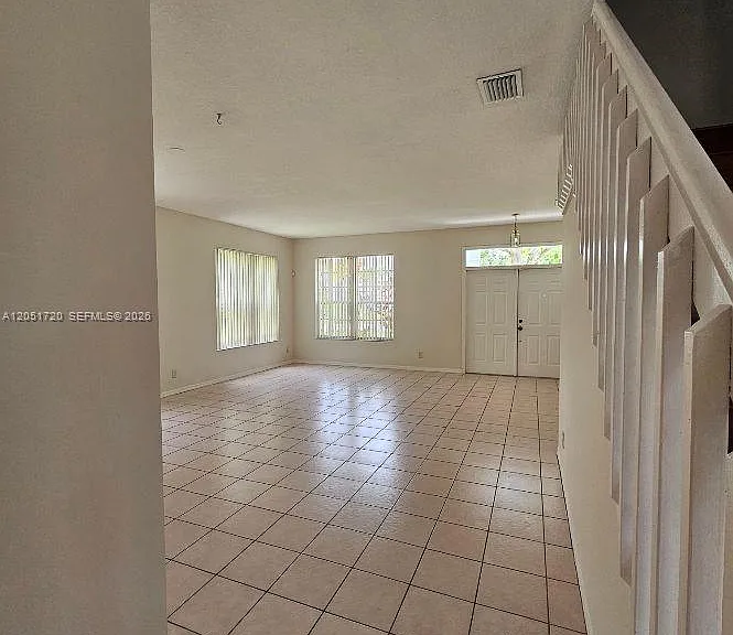 7558 Prescott Ln — Photo 4