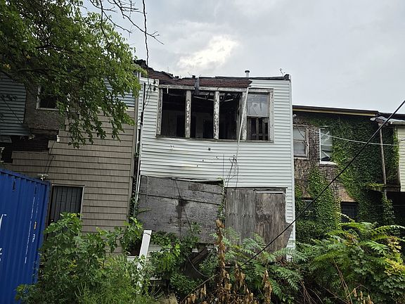5th image of 10740 S Langley Ave