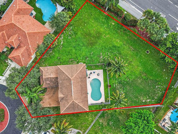 3rd image of 6460 Sand Hills Circle