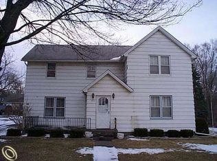 203 S Milford Rd, Highland, MI 48357