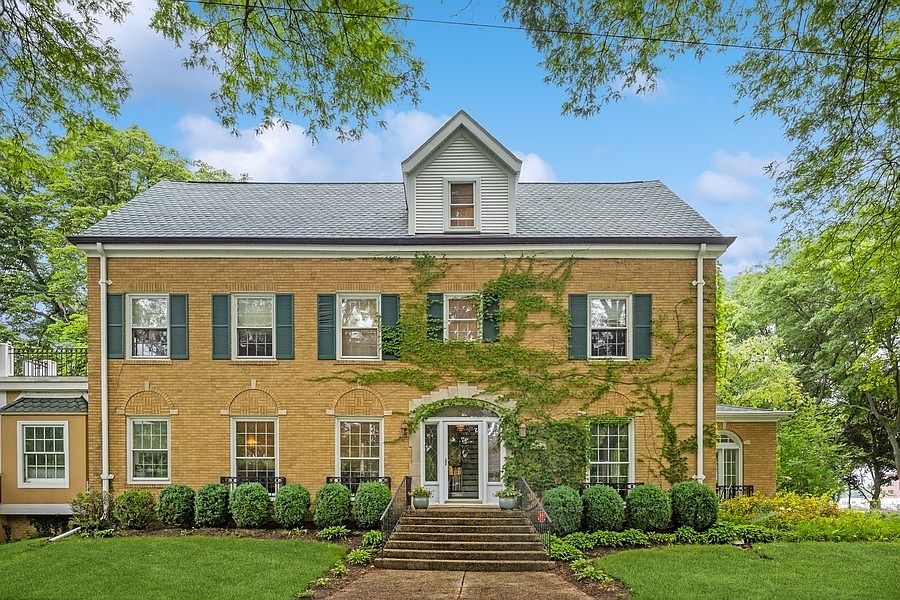 1st image of 217 Woodland Ave