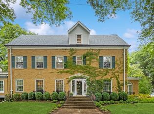 217 Woodland Ave, Winnetka, IL 60093