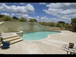 3rd image of 100 Rachels Canyon Dr