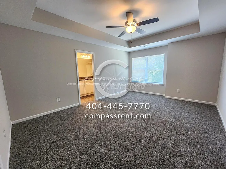 228 Lyndon Way NW — Photo 14