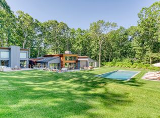 2713 Deerfield Rd, Sag Harbor, NY 11963