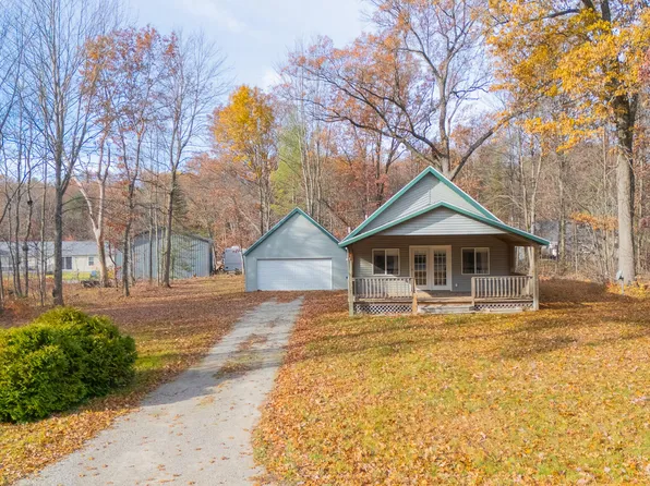 3610 Tower Hill Rd, Houghton Lake, MI 48629