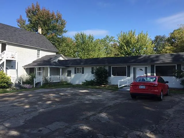 2 bed, 1000 sqft, $925 — Photo 3
