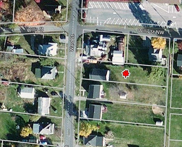 2nd image of 929 Ward St