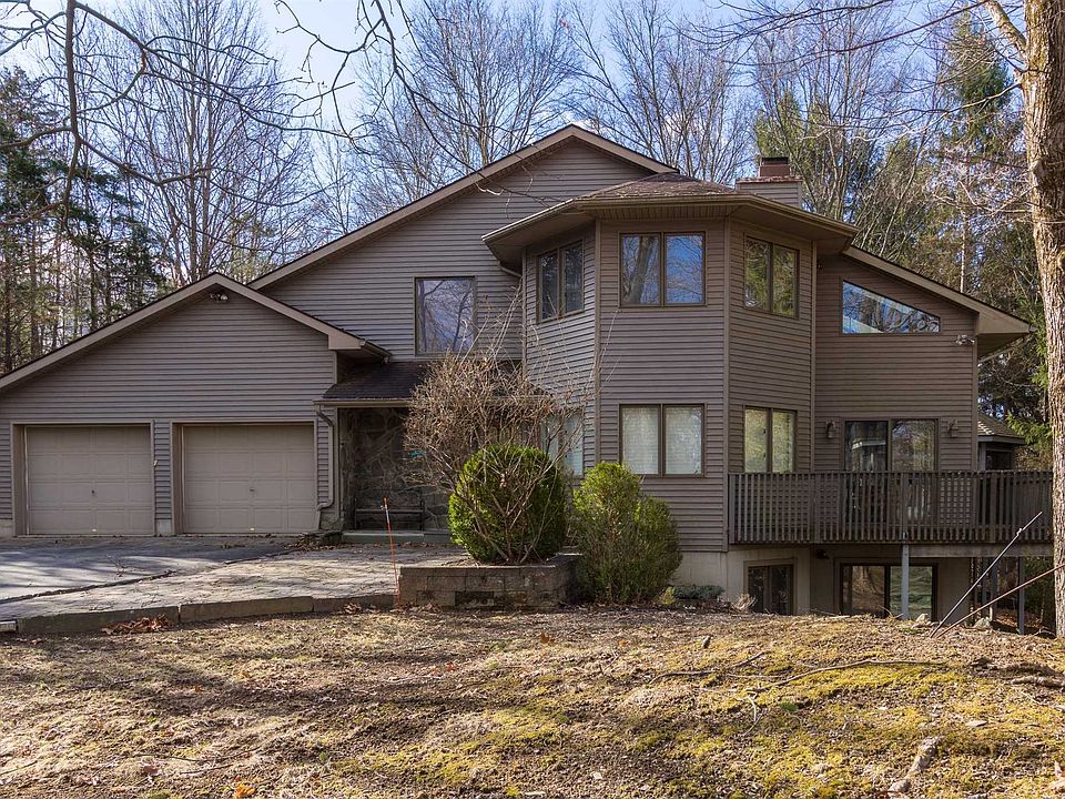1st image of 16 Connelly Dr