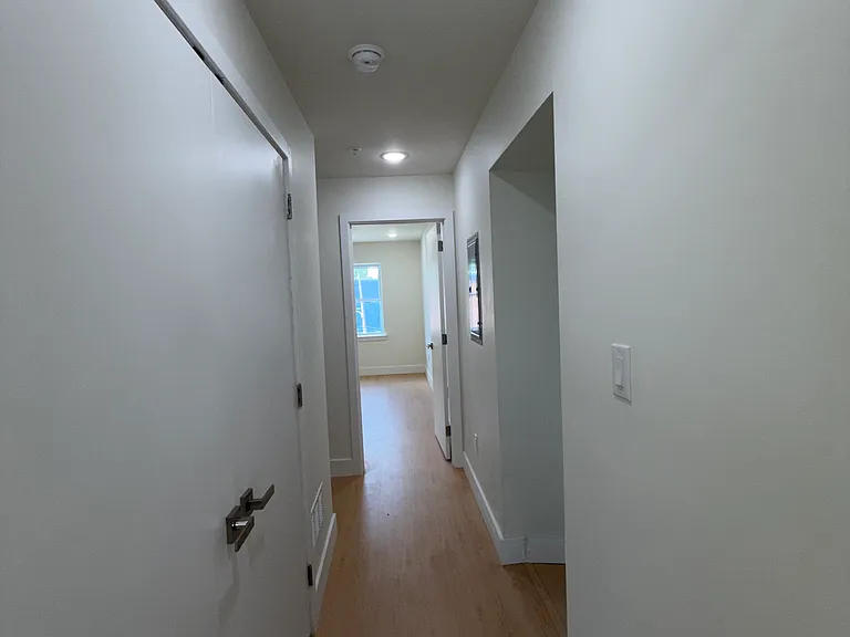 4212 Lancaster Ave #301 — Photo 18