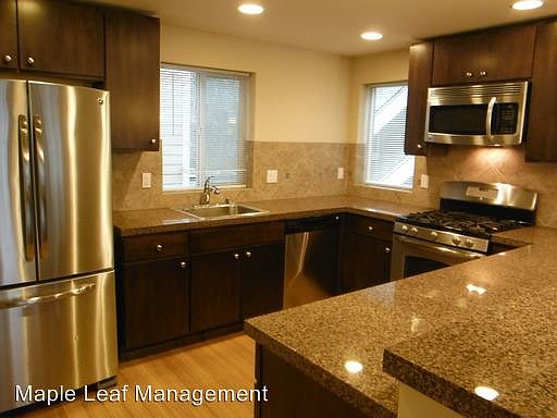 5th image of 4218 7th Ave NE Unit A