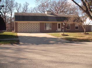 50 Winrock Rd, Montgomery, IL 60538