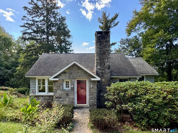 15 Ilion Road, New Fairfield, CT 06812