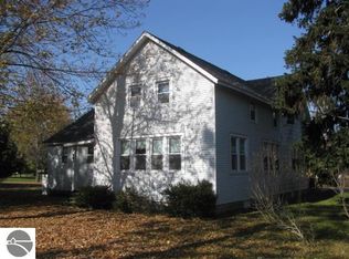 504 W Washington St, East Tawas, MI 48730