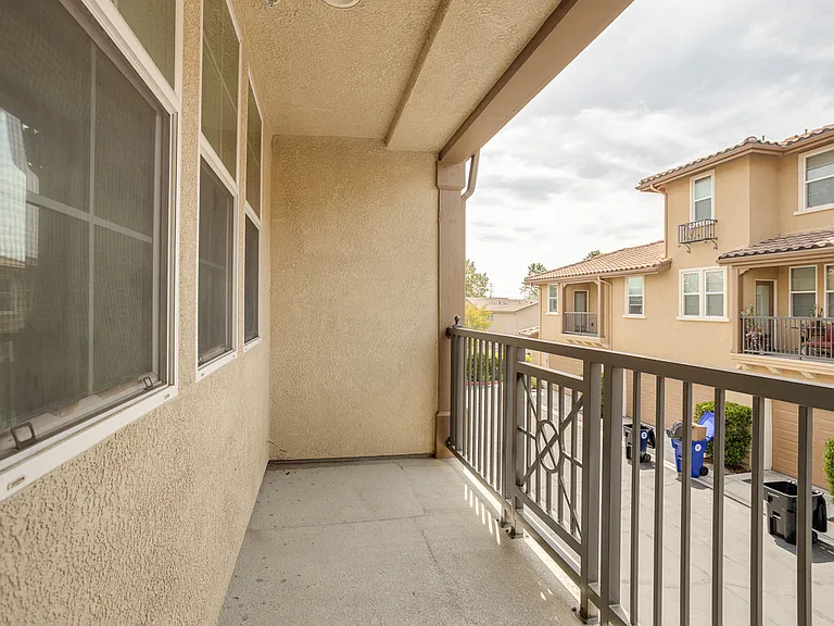 28566 Herrera St — Photo 14