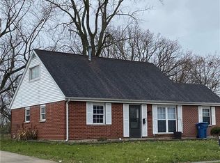1621 Fair Oaks Dr, Sidney, OH 45365