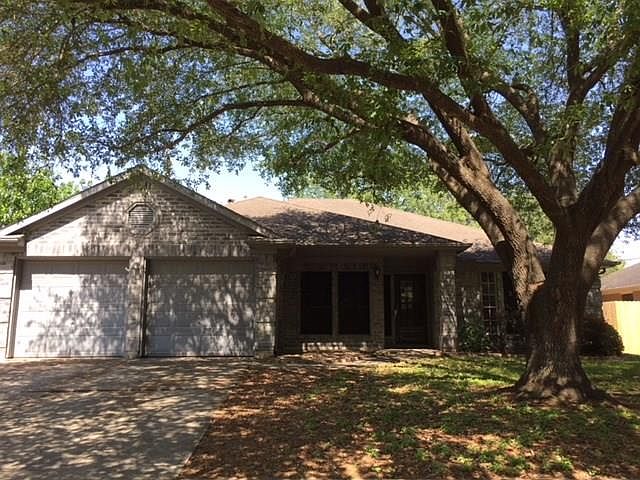 1st image of 15610 Hatfield Hollow Dr