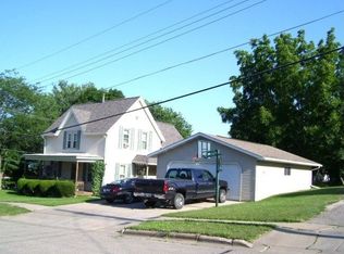 341 E Cherry St, Lancaster, WI 53813
