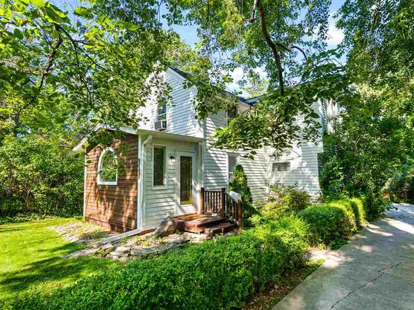 408 Brookland Pl, Iowa City, IA 52246