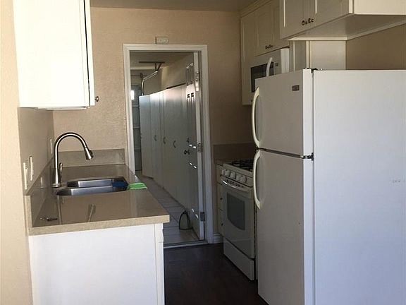 4th image of 4605 Calle De Retiro