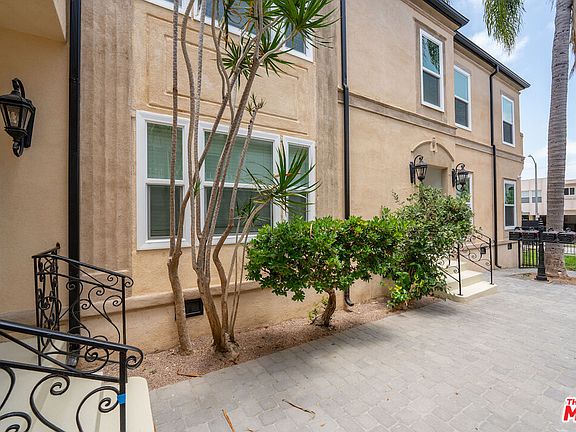 3rd image of 1117 S Wooster St #1119