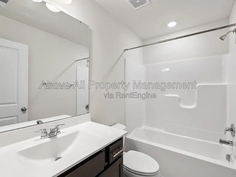 1035 Shoreside Dr — Photo 9
