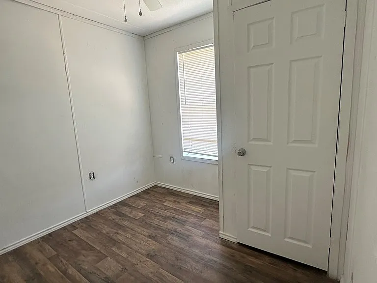 6600 N Dixie Blvd #B — Photo 4