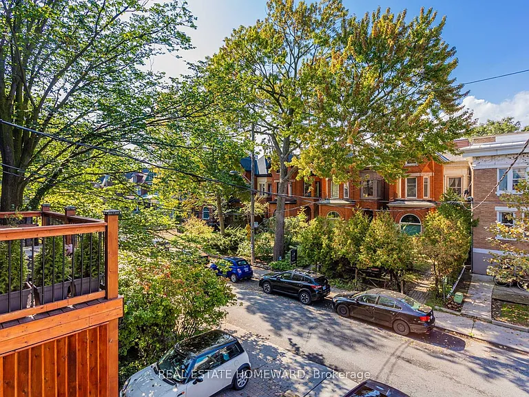 133 Cowan Ave #UPPER — Photo 11