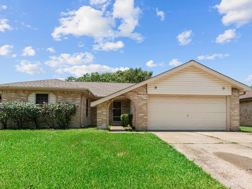 1st image of 1323 Castle Glen Dr