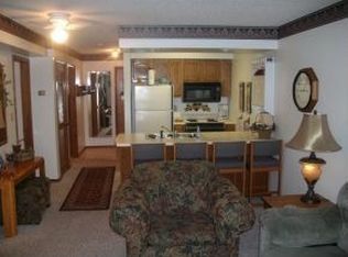 321 Notch Ln, Branson West, MO 65737