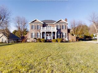 2013 Crestmont Rd, Hurricane, WV 25526