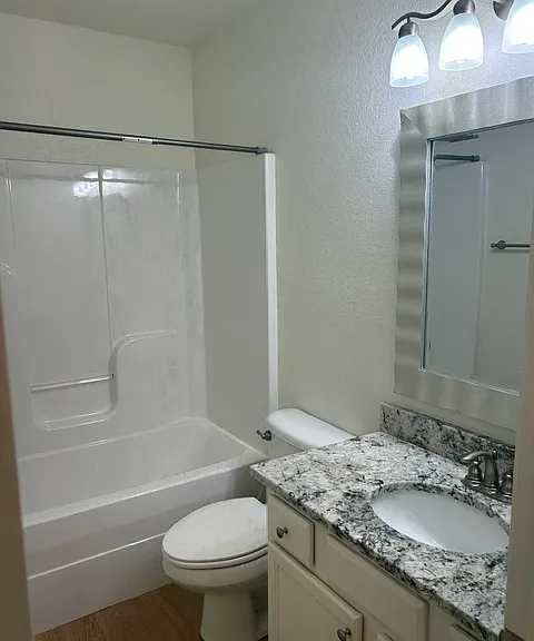 4470 W Bungalow St — Photo 15