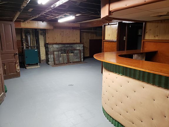 3rd image of 333 Greenwood Pl #1