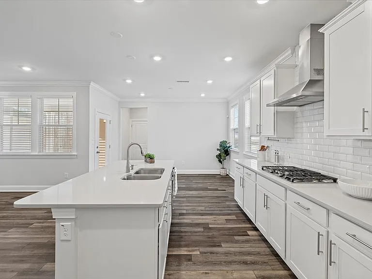 271 Edge Of Auburn Blvd — Photo 17