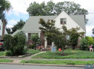 37-19 Hale Pl #1X, Fair Lawn, NJ 07410