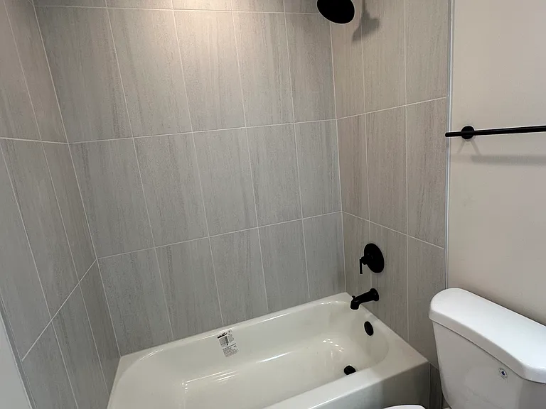 5306 N Cumberland Ave #212 — Photo 10
