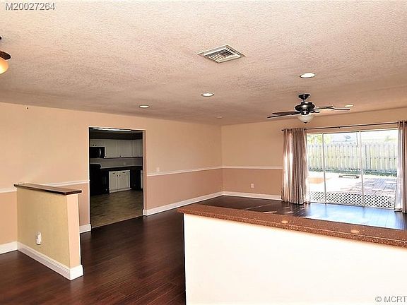 4th image of 1680 NE 24th Ter