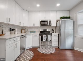 1639 Hart Ct, Crofton, MD 21114