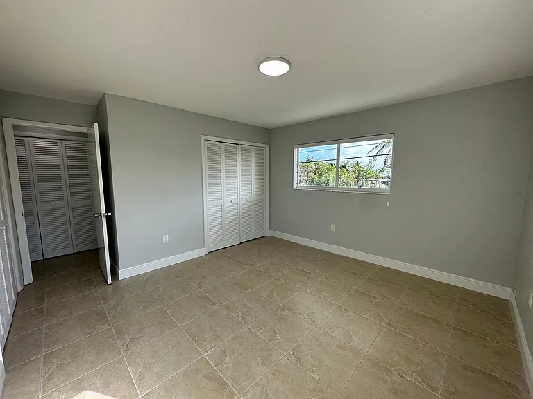 244 W Seaview Dr — Photo 18