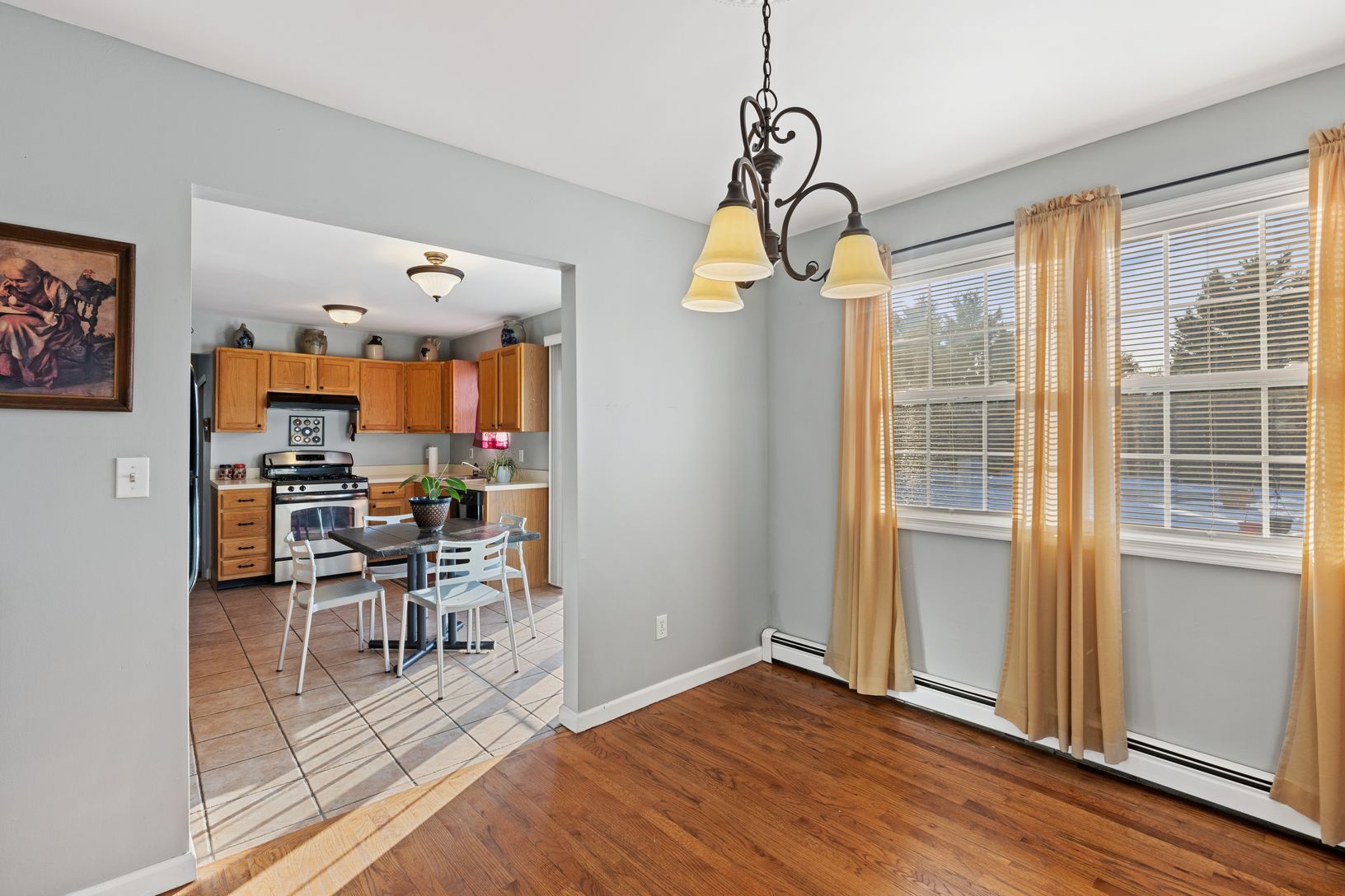  DINING ROOM TO EAT IN KITCHEN