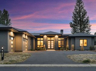 61547 Hosmer Lake Dr, Bend, OR 97702