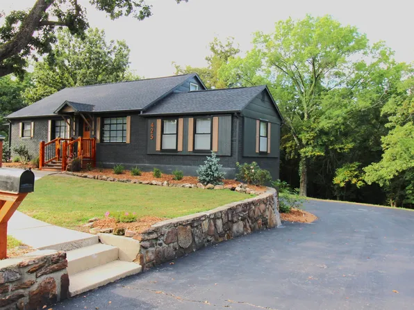 425 Cedar St, Osceola, MO 64776